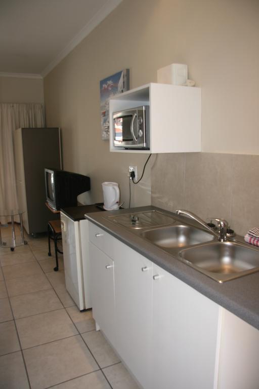 Amalfi On Regent Hotel Cape Town Exterior photo