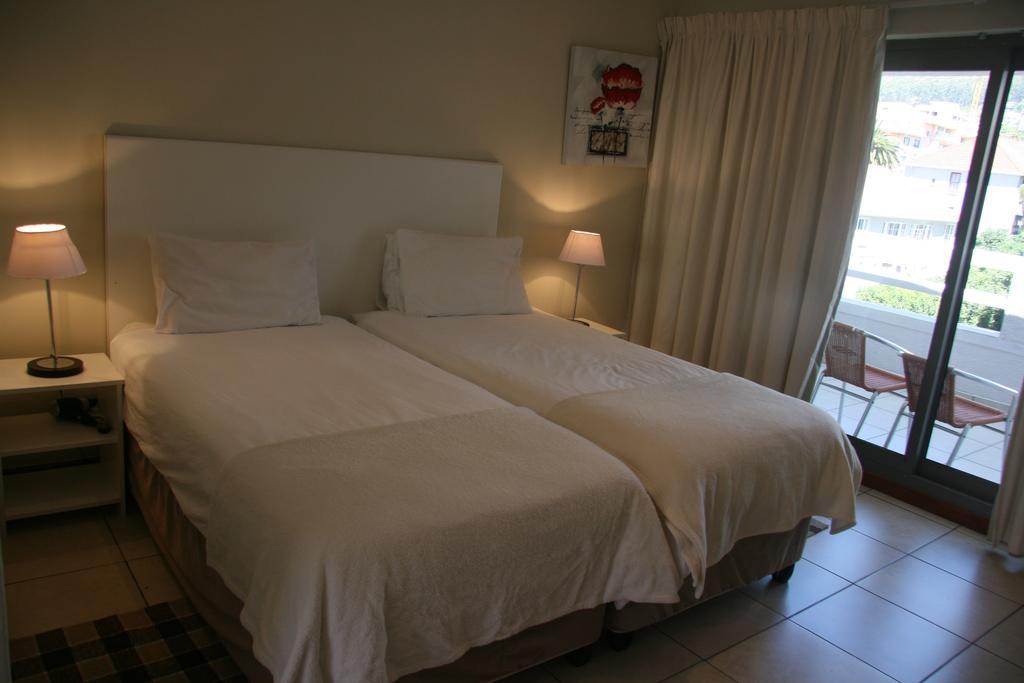 Amalfi On Regent Hotel Cape Town Exterior photo